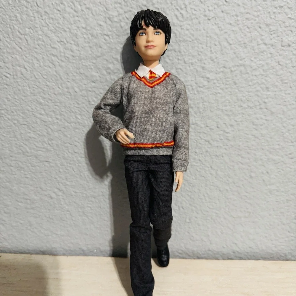 2018 Mattel Harry Potter Articulated 11in Doll‎ Student Uniform NO ACCESSORIES